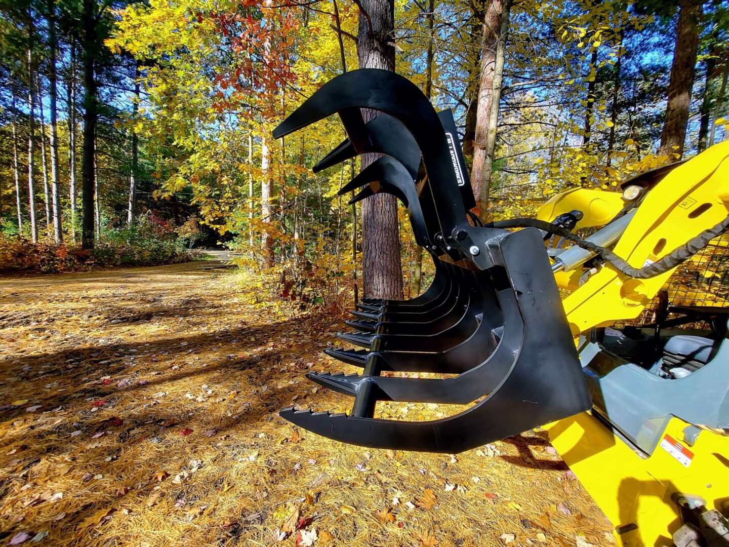 A close up of the back end of a grapple.