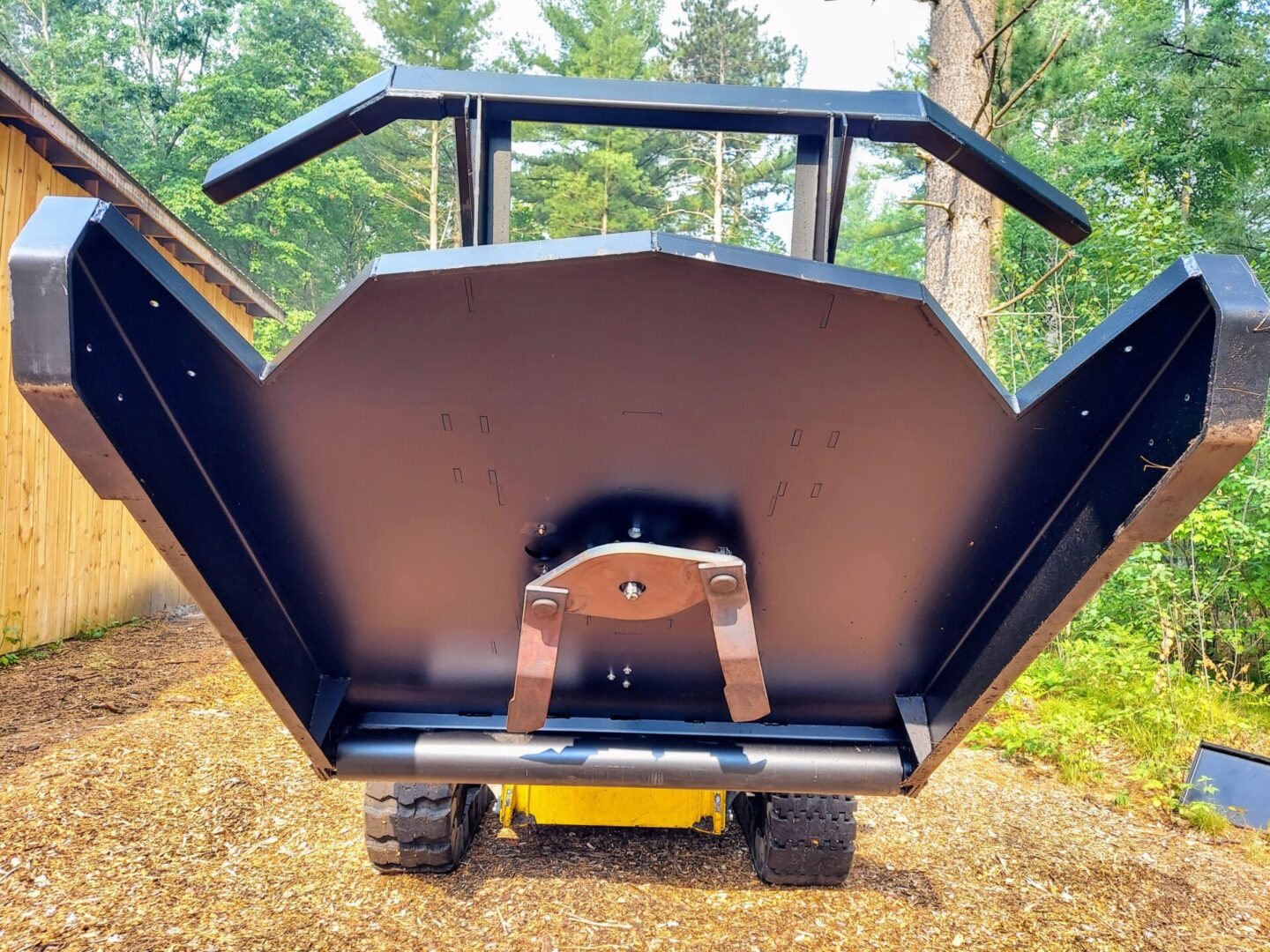 A view of the back end of an atv.